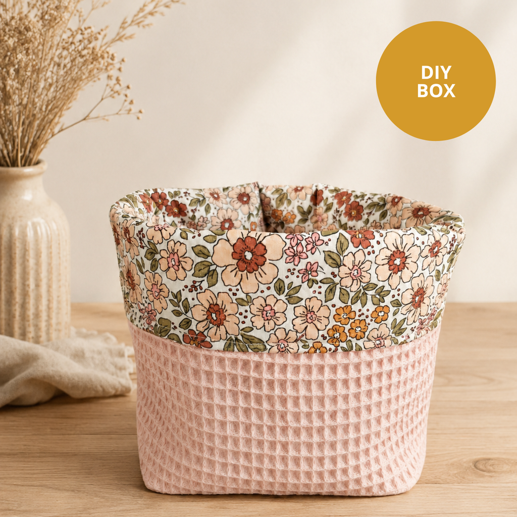 DIY Box stoffen mandje in roze wafelstof en bloemenstof van Atelier KVG