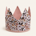 Handgemaakte verstelbare verjaardagskroon met vintage bloemenprint van Atelier KVG
